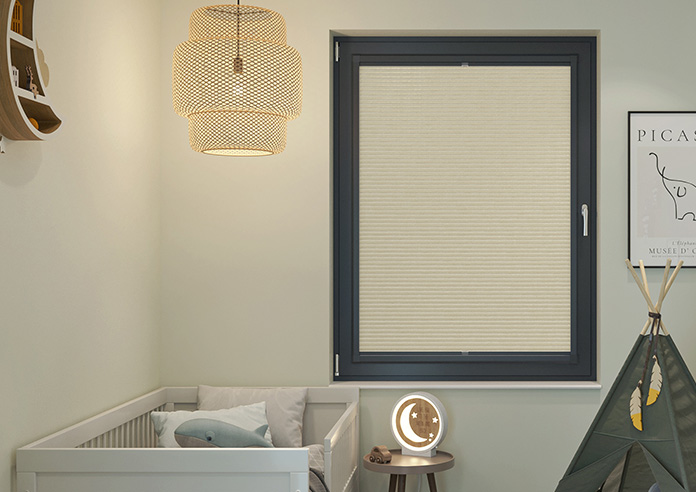 Wisps (Blackout), Varden - Perfect Fit Blind - Image 6